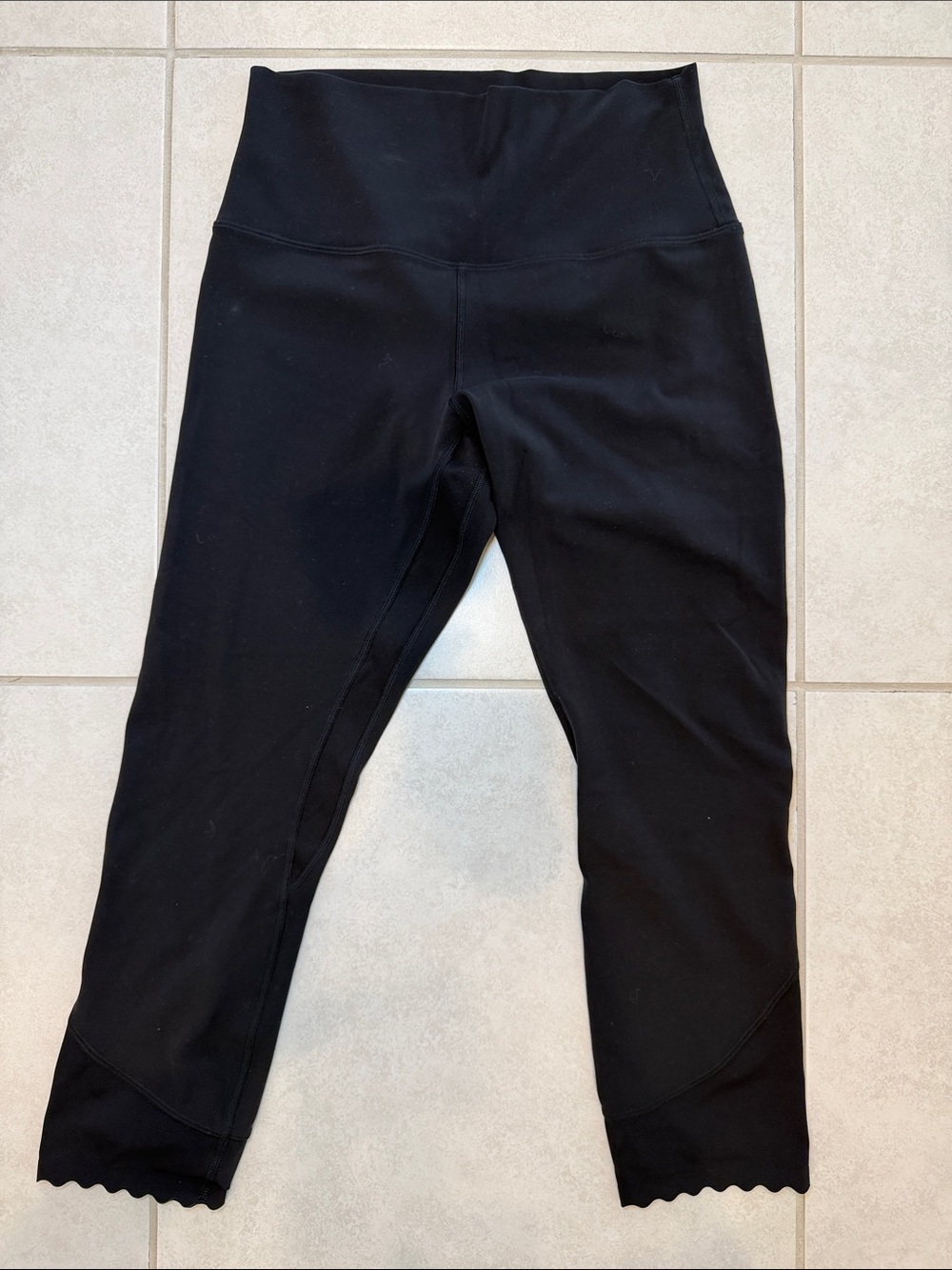 lululemon athletica Black Capri Leggings with Scalloped Hem